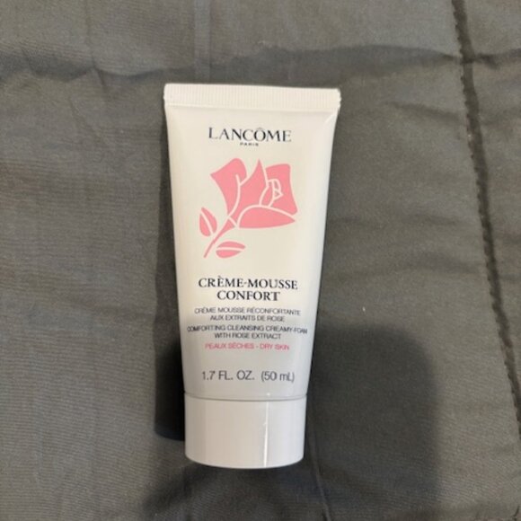 Lancome Beauty Makeup - Picture 4 of 7